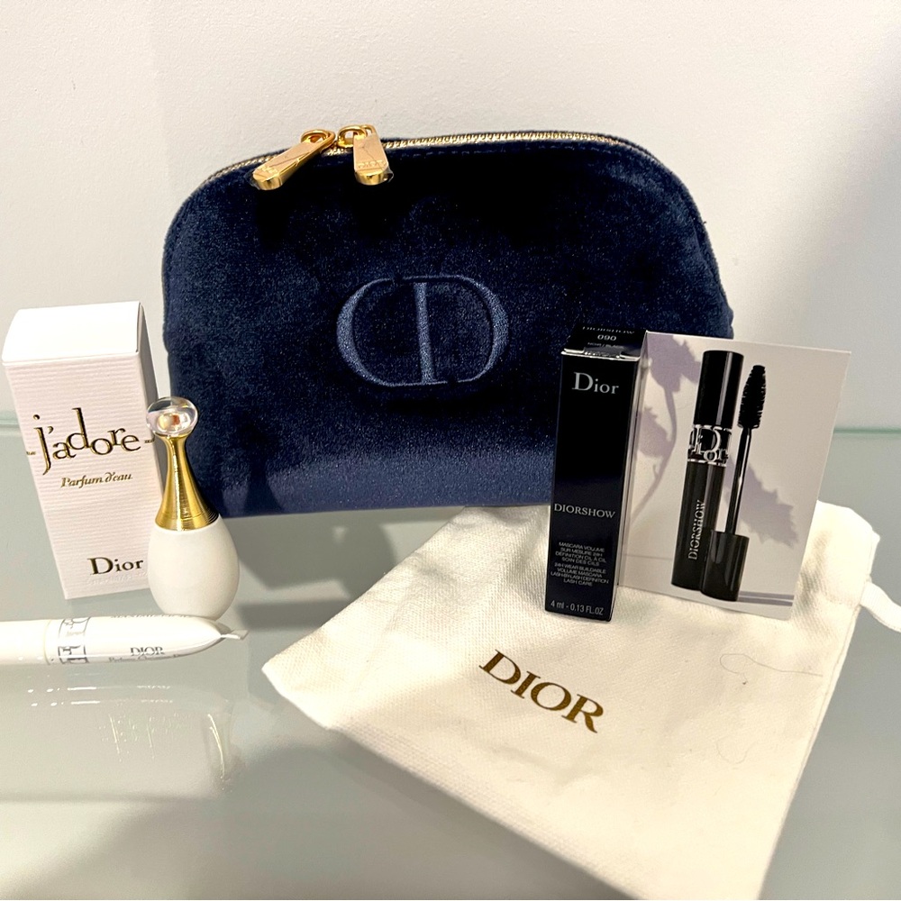 Dior Make Up bag and samples